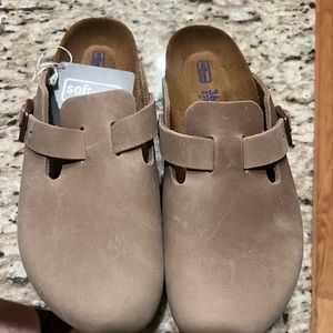 Birkenstock Bostons Nwt size 36 Narrow 5-5.5 soft footbed
